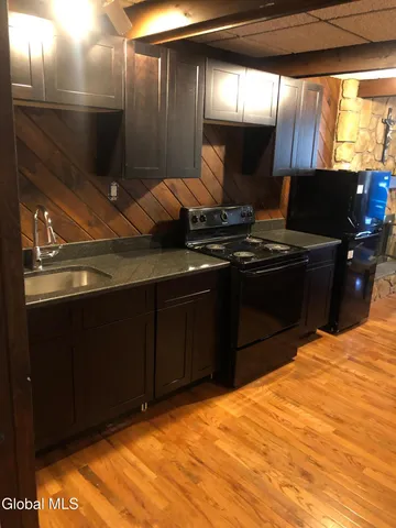 $950,000 | 122 4th Street, Troy, NY 12180