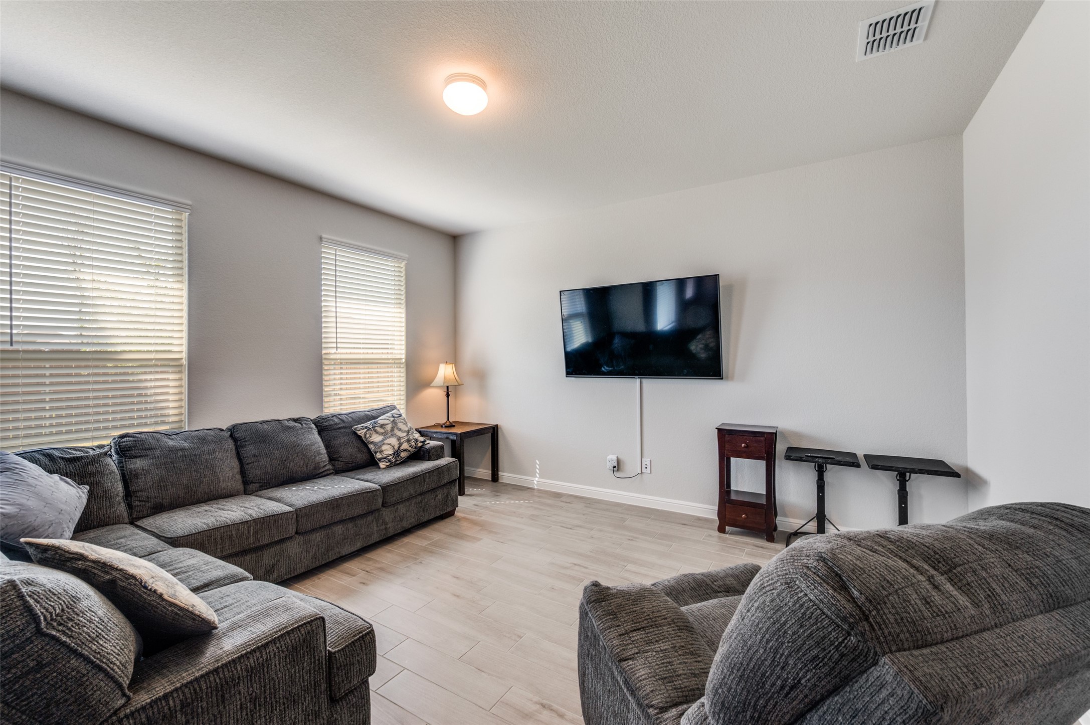 9628 Austin Holw Road Crowley, TX 76036 - Photo 8 of 37