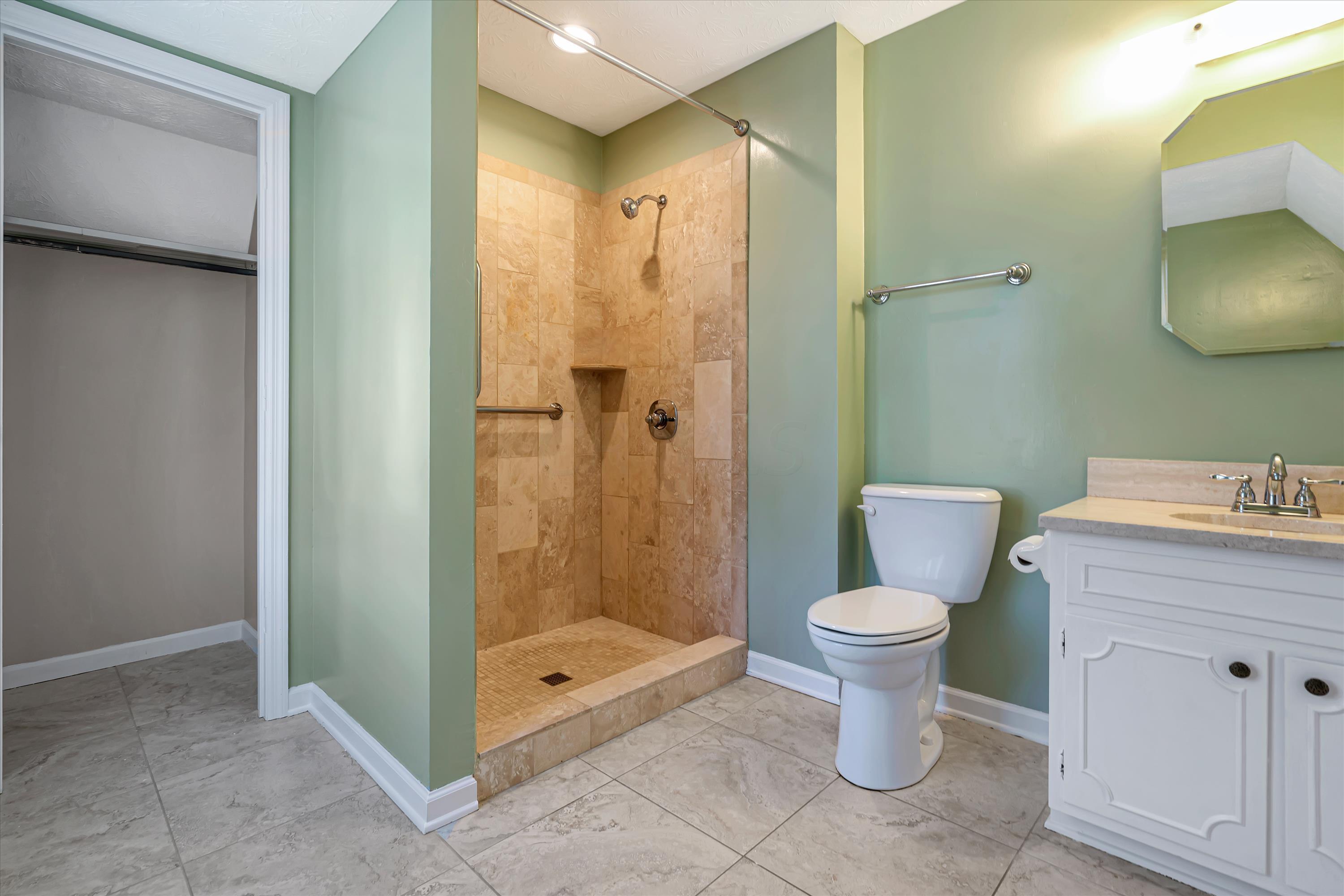 5321 Roscommon Road Dublin, OH 43017 - Photo 20 of 35 f8_5321Roscommon_29