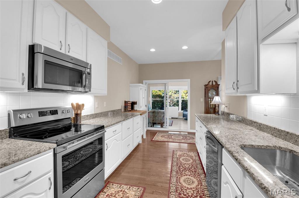 218 Fiddlecreek Ridge Road Wentzville, MO 63385 - Photo 3 of 29