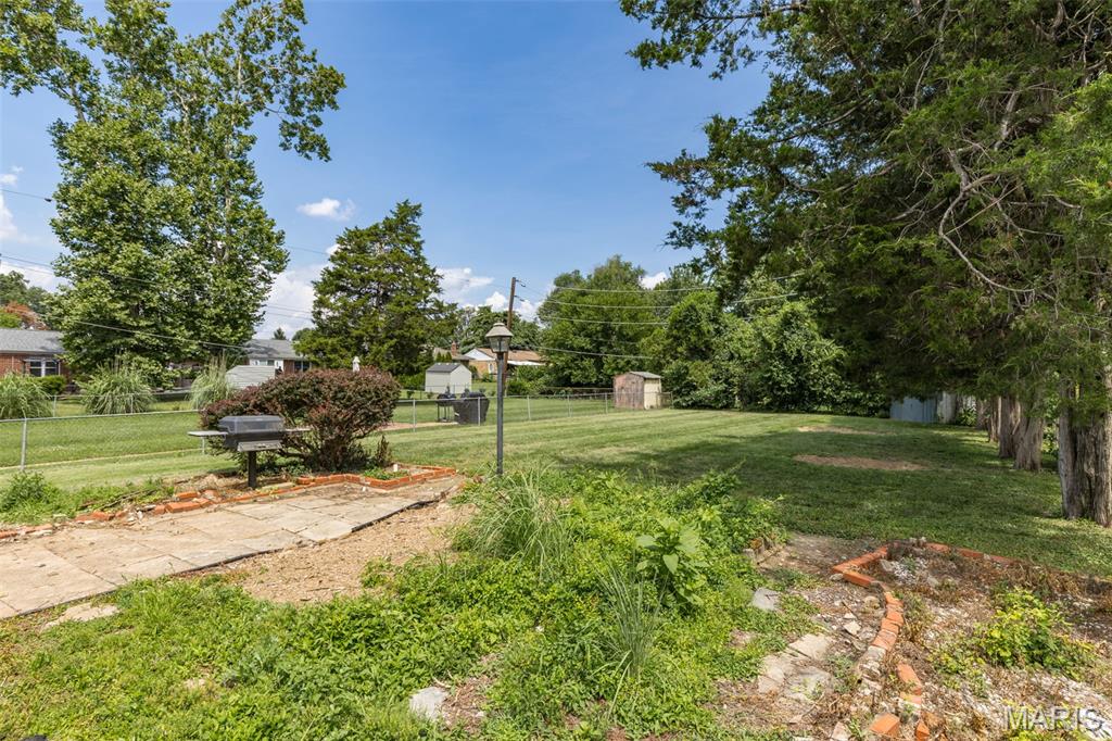 9249 Reavis Barracks Road Affton, MO 63123 - Photo 26 of 27