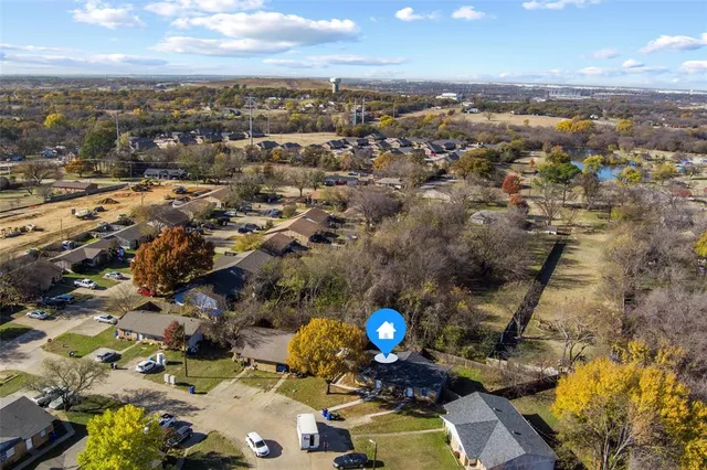 $285,000 | 216 Pine Meadow Drive, Kennedale, TX 76060