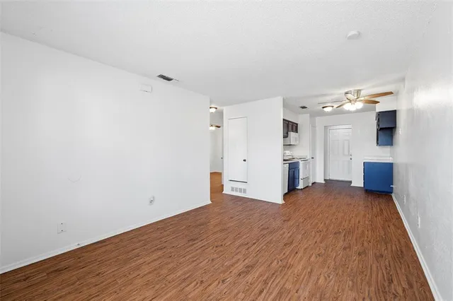 $285,000 | 216 Pine Meadow Drive, Kennedale, TX 76060