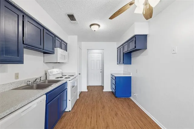 $285,000 | 216 Pine Meadow Drive, Kennedale, TX 76060