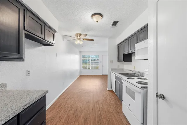 $285,000 | 216 Pine Meadow Drive, Kennedale, TX 76060