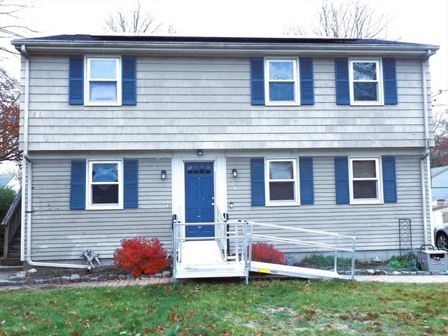 $1,800 | 28 Greenwich Street, Unit 2, Attleboro, MA 02703