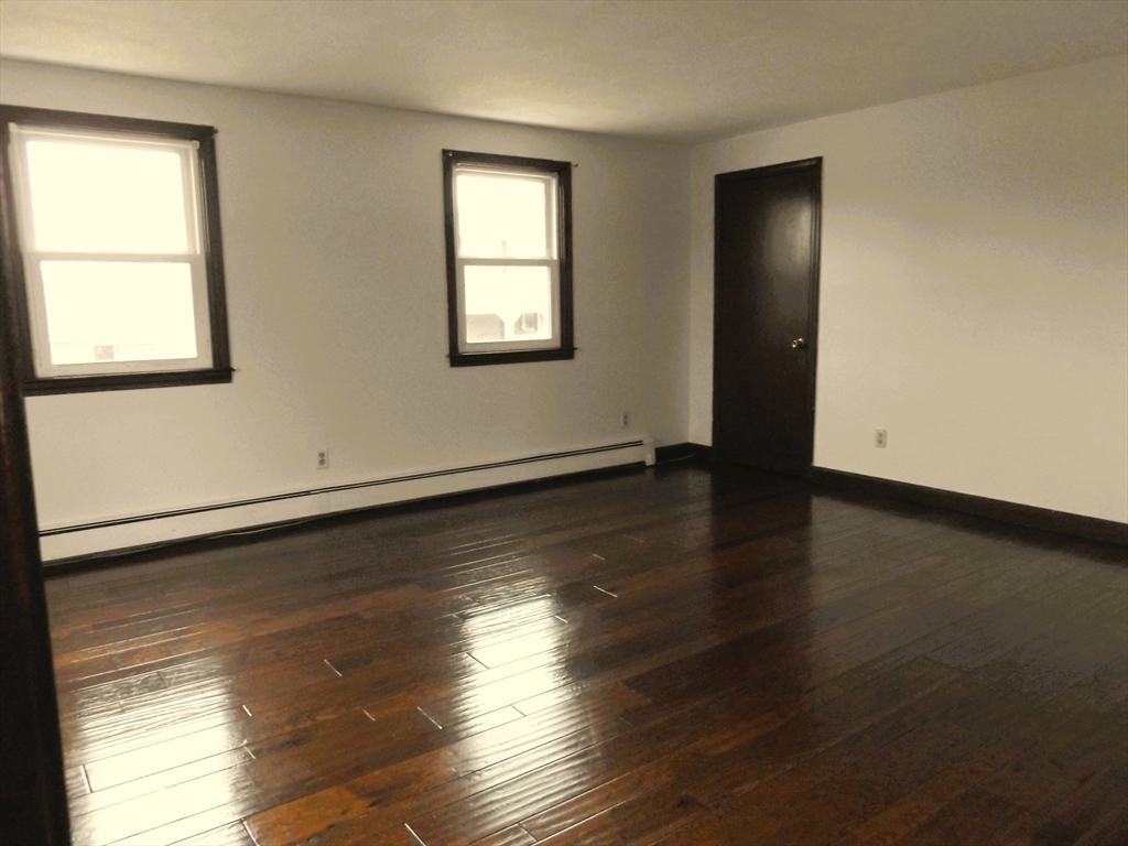 28 Greenwich Street, Unit 2 Attleboro, MA 02703 - Photo 4 of 14