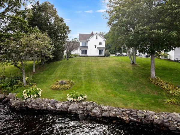 $995,000 | 553 Main Street, Wayne, ME 04284