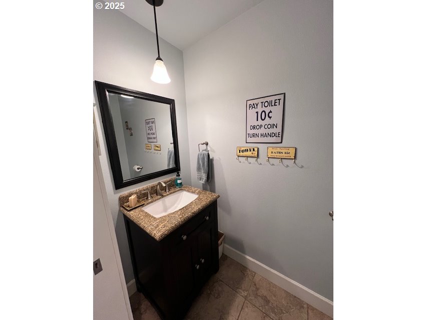 83178 South Pioneer Road Florence, OR 97439 - Photo 15 of 47 a room with a sink and a mirror