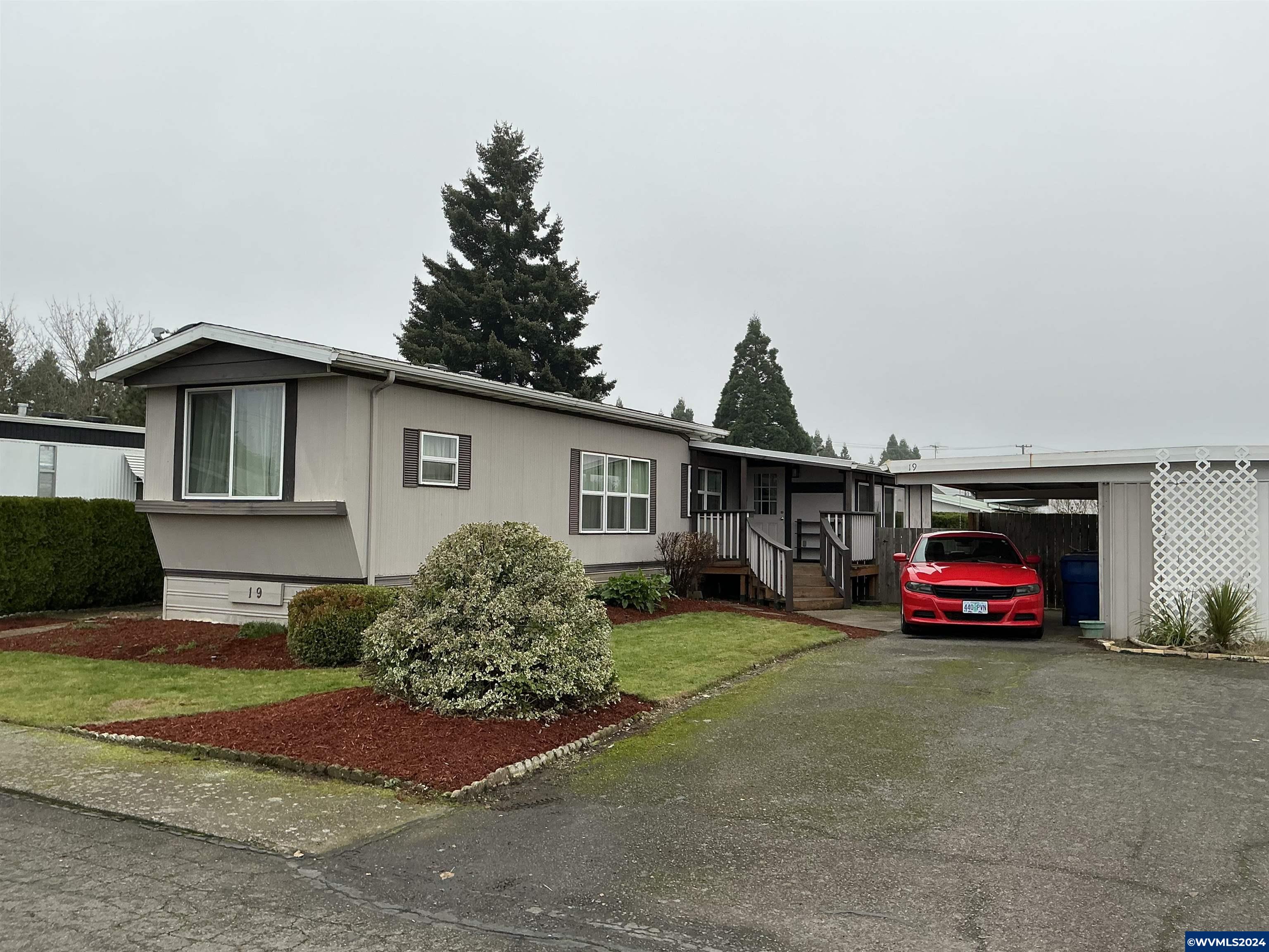5422 Portland Road Northeast, Unit 19 Salem, OR 97305 - Photo 2 of 26