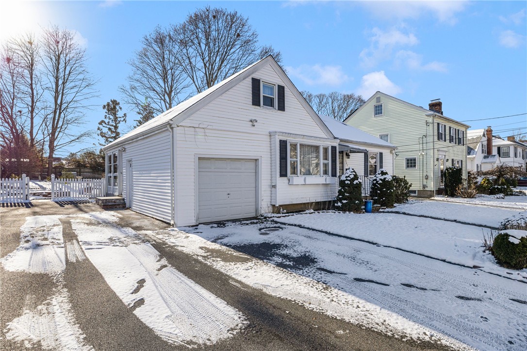 161 Hillside Avenue Providence, RI 02906 - Photo 34 of 43 Gallery Image 34