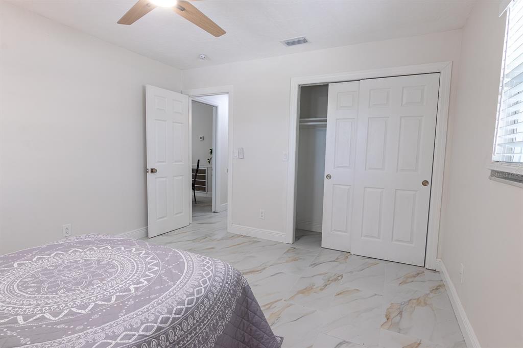 3338 Roslyn Road Venice, FL 34293 - Photo 20 of 31 Gallery Image 20