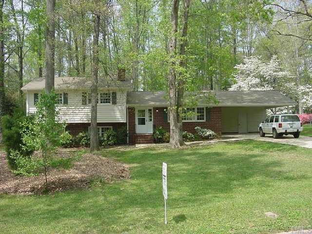 House on a great Lot!!!