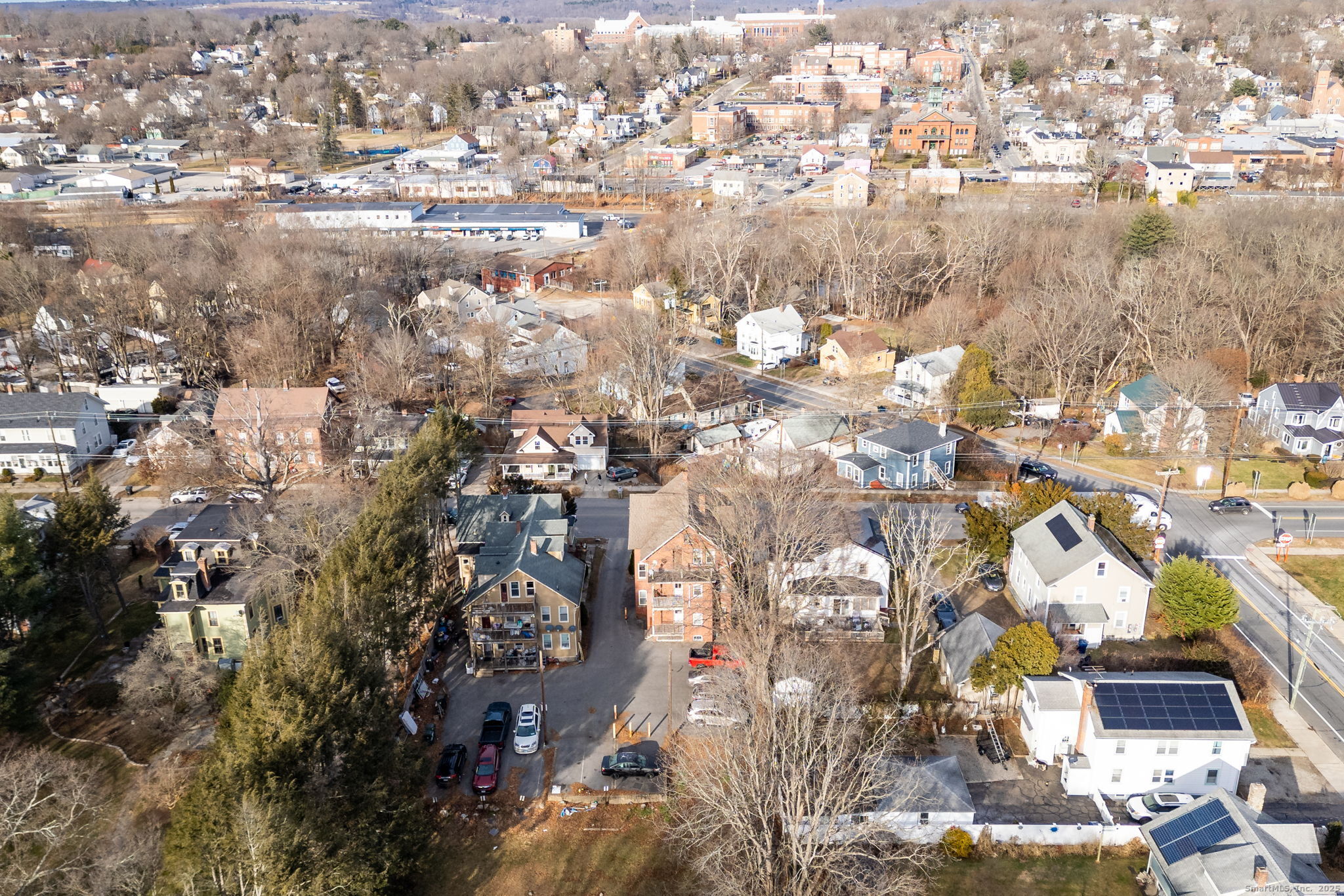 372 Pleasant Street Windham, CT 06226 - Photo 9 of 30 a view of city
