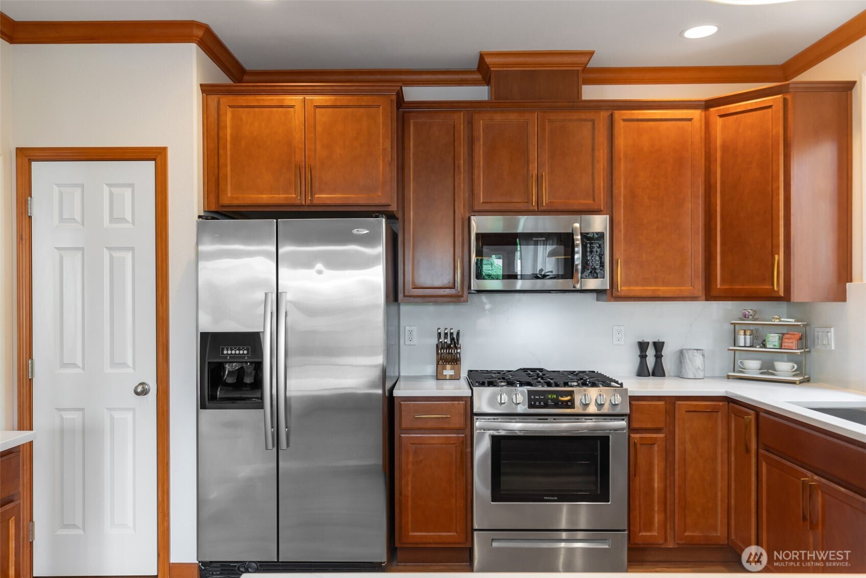 18208 2nd Place West, Unit B Bothell, WA 98012 - Photo 12 of 38