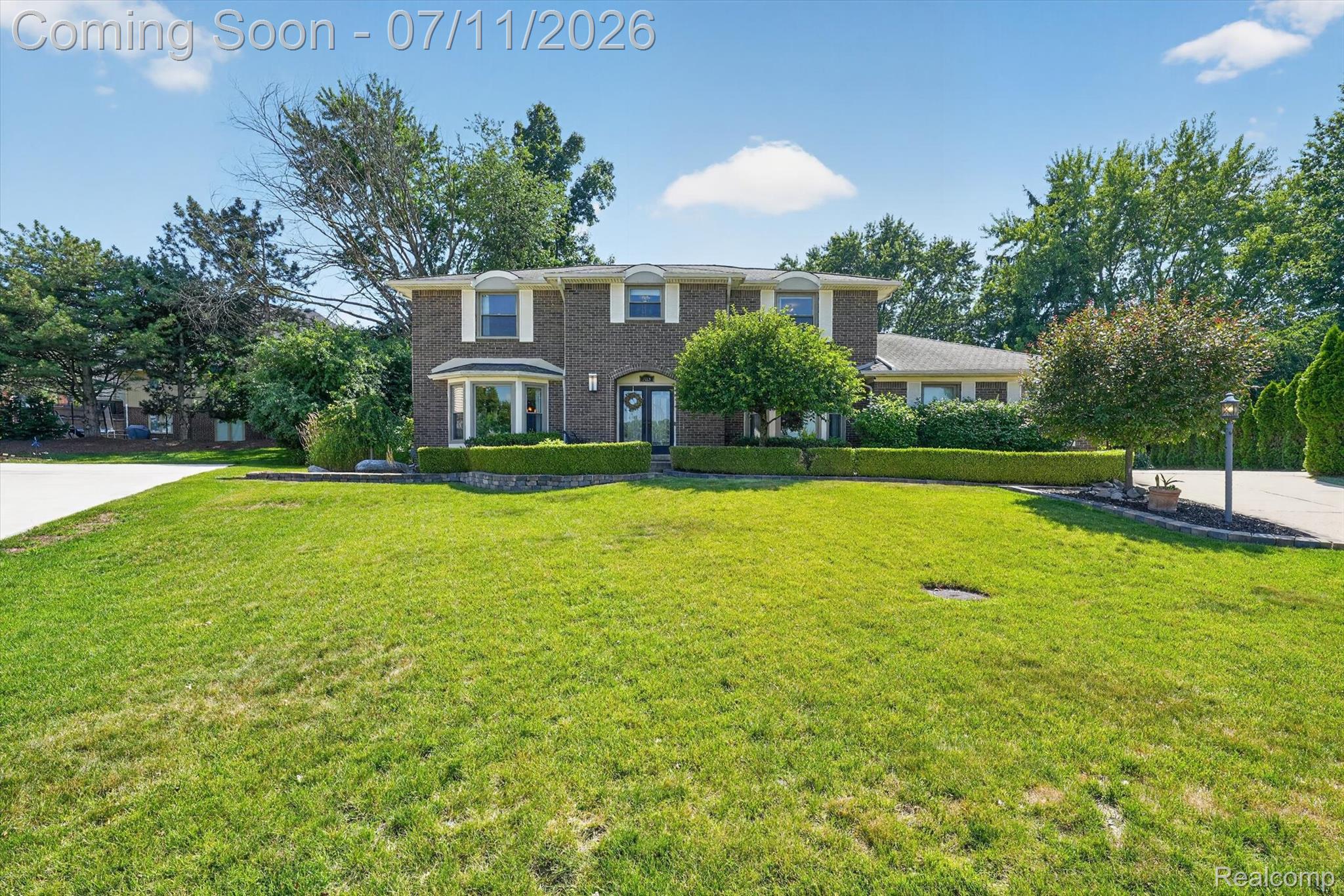 3115 Glengrove Drive Rochester, MI 48309 - Photo 3 of 66 03-3115-Glengrove-Dr-WindowStill-Photography.jpg