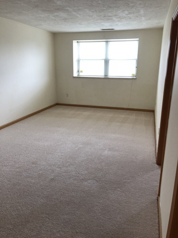 21 Middlesex Avenue, Unit 102 Worcester, MA 01604 - Photo 11 of 15