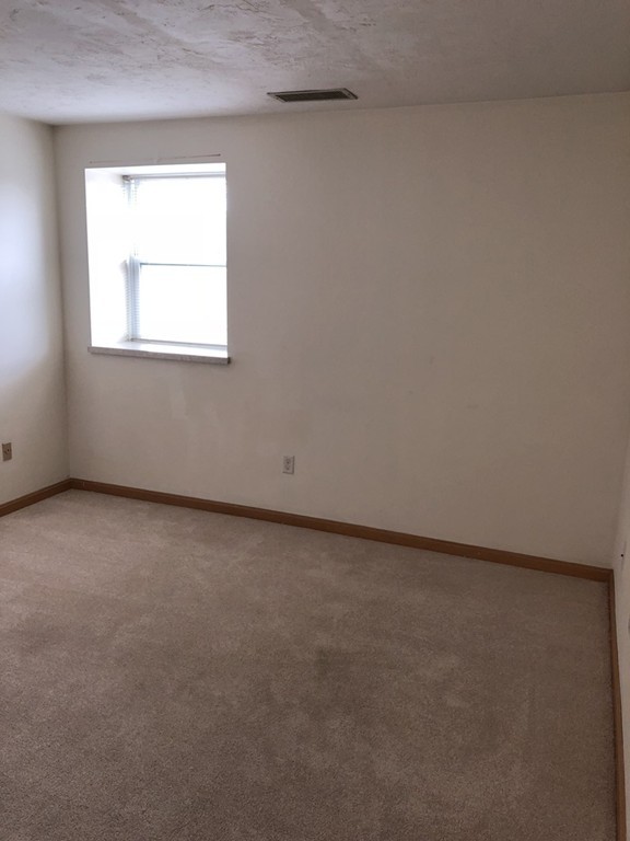 21 Middlesex Avenue, Unit 102 Worcester, MA 01604 - Photo 13 of 15