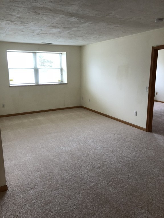 21 Middlesex Avenue, Unit 102 Worcester, MA 01604 - Photo 10 of 15