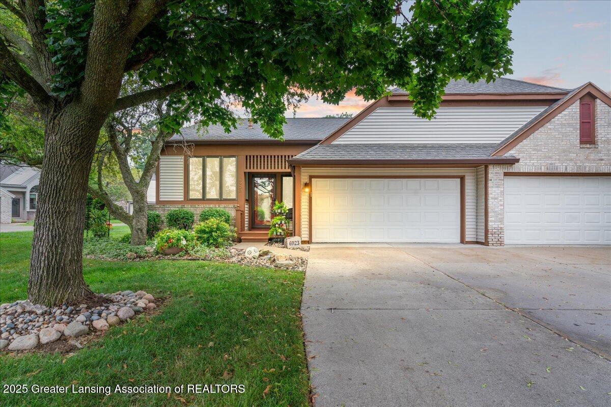 6923 Spring Tree Lane, Unit 143 Lansing, MI 48917 - Photo 2 of 49 Front Exterior