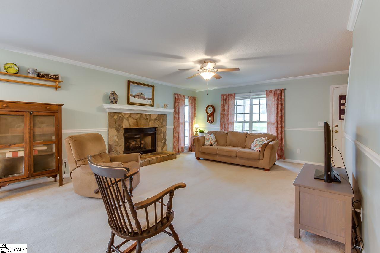 729 Zion School Road Easley, SC 29642 - Photo 14 of 36