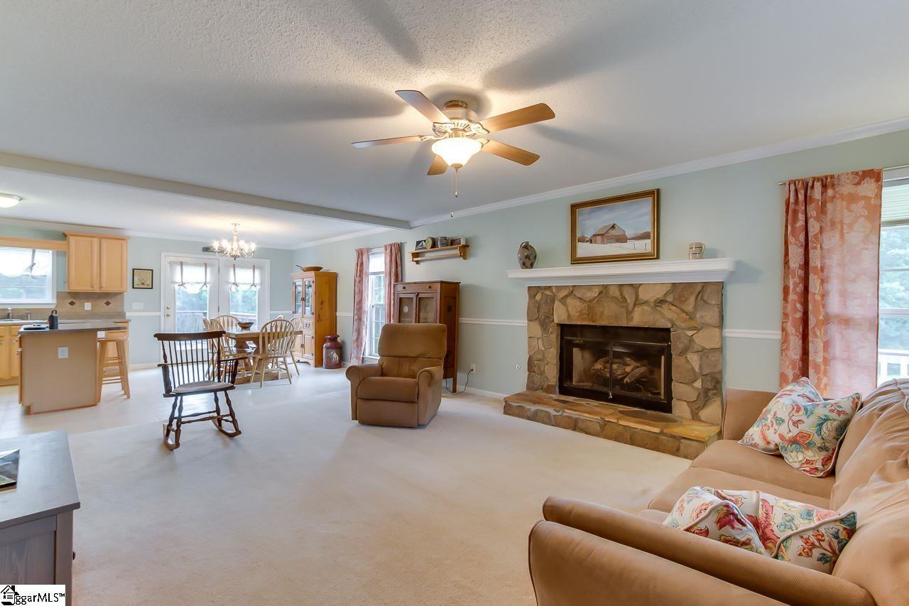 729 Zion School Road Easley, SC 29642 - Photo 6 of 36