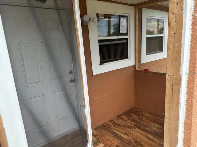 a view of walk in closet