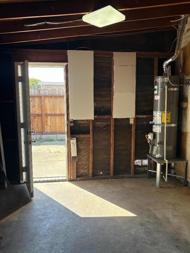 1675 Luxton Street Seaside, CA 93955 - Photo 31 of 33 a view of an empty room