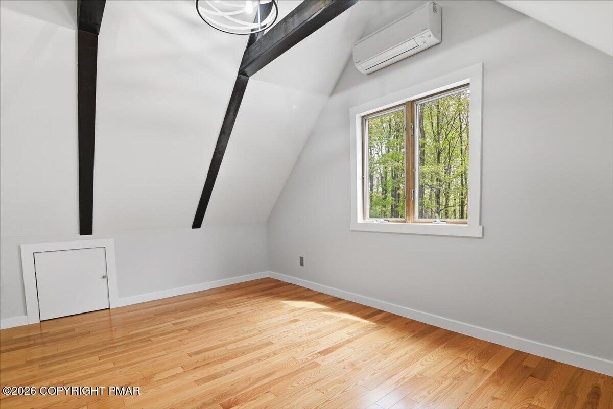 883 Deerfield Road Lake Ariel, PA 18436 - Photo 35 of 75 u-bed1