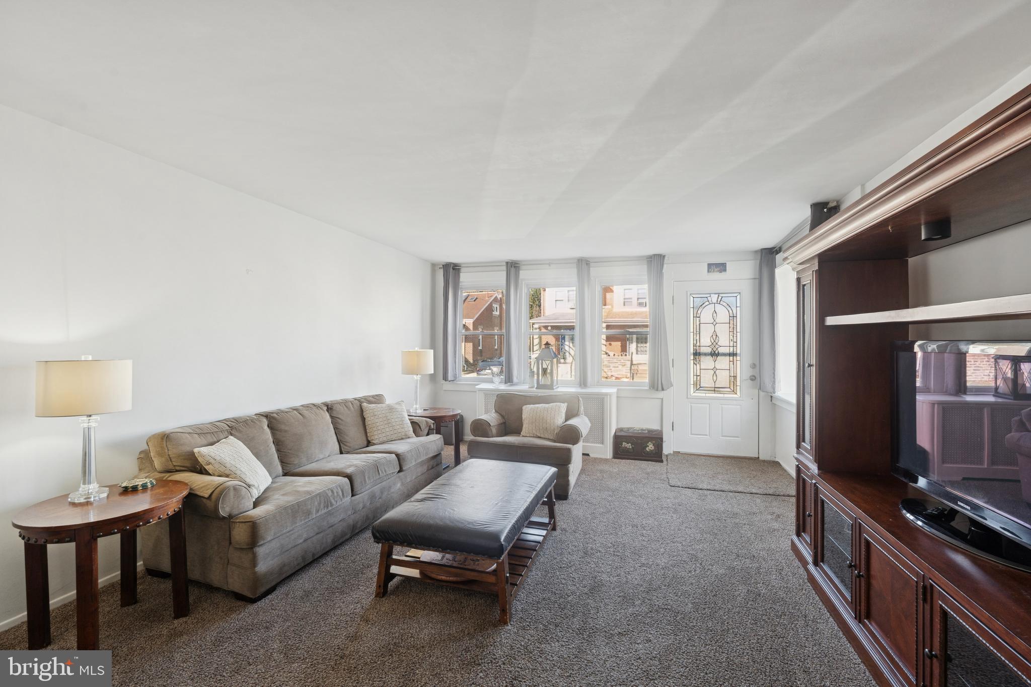 7521 Claridge Street Philadelphia, PA 19111 - Photo 4 of 25