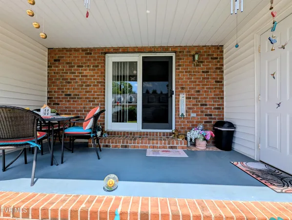 $225,000 | 521 Hickory Road, Unit 521, Bristol, TN 37620