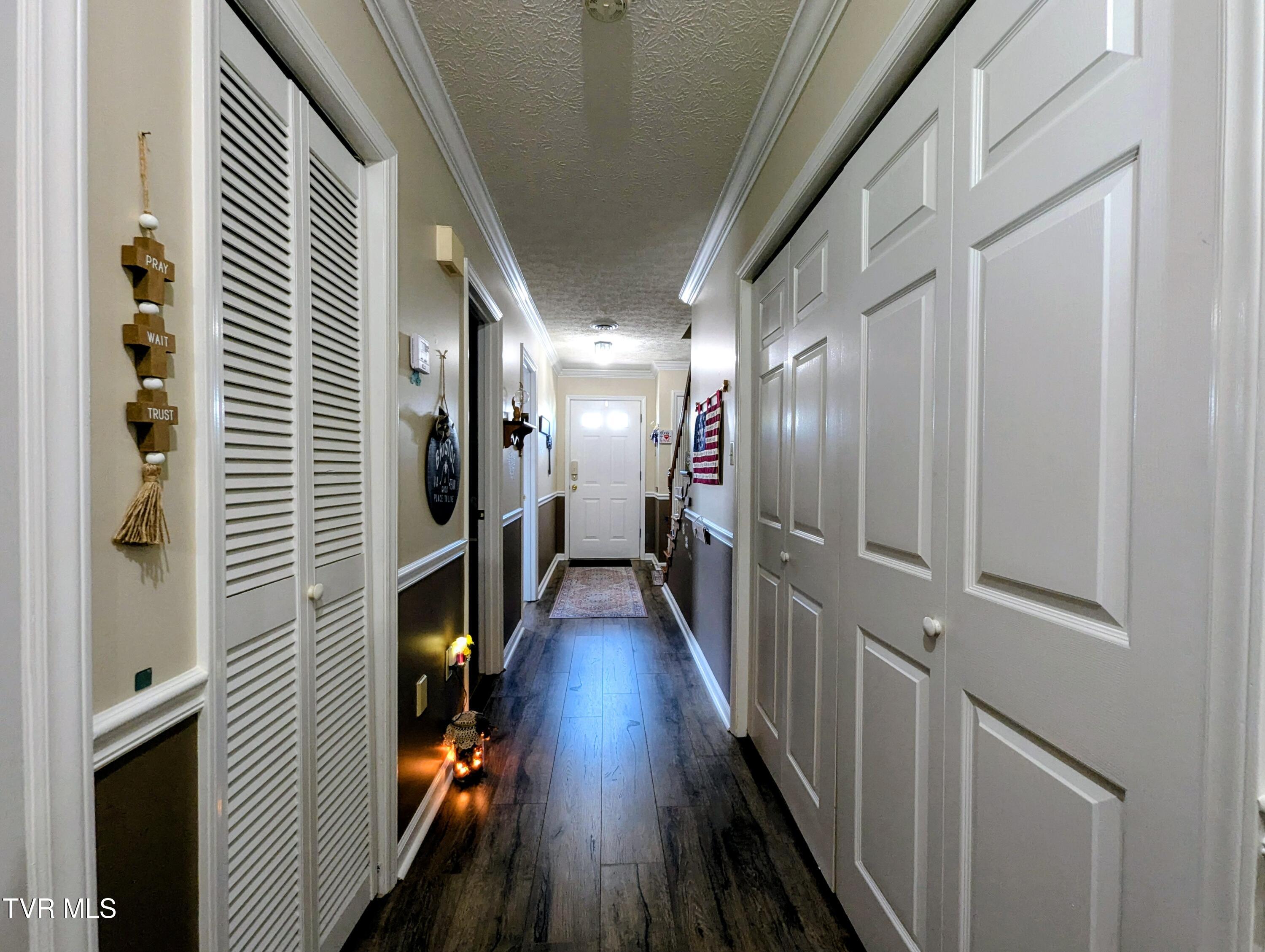 521 Hickory Road, Unit 521 Bristol, TN 37620 - Photo 34 of 53 Hall