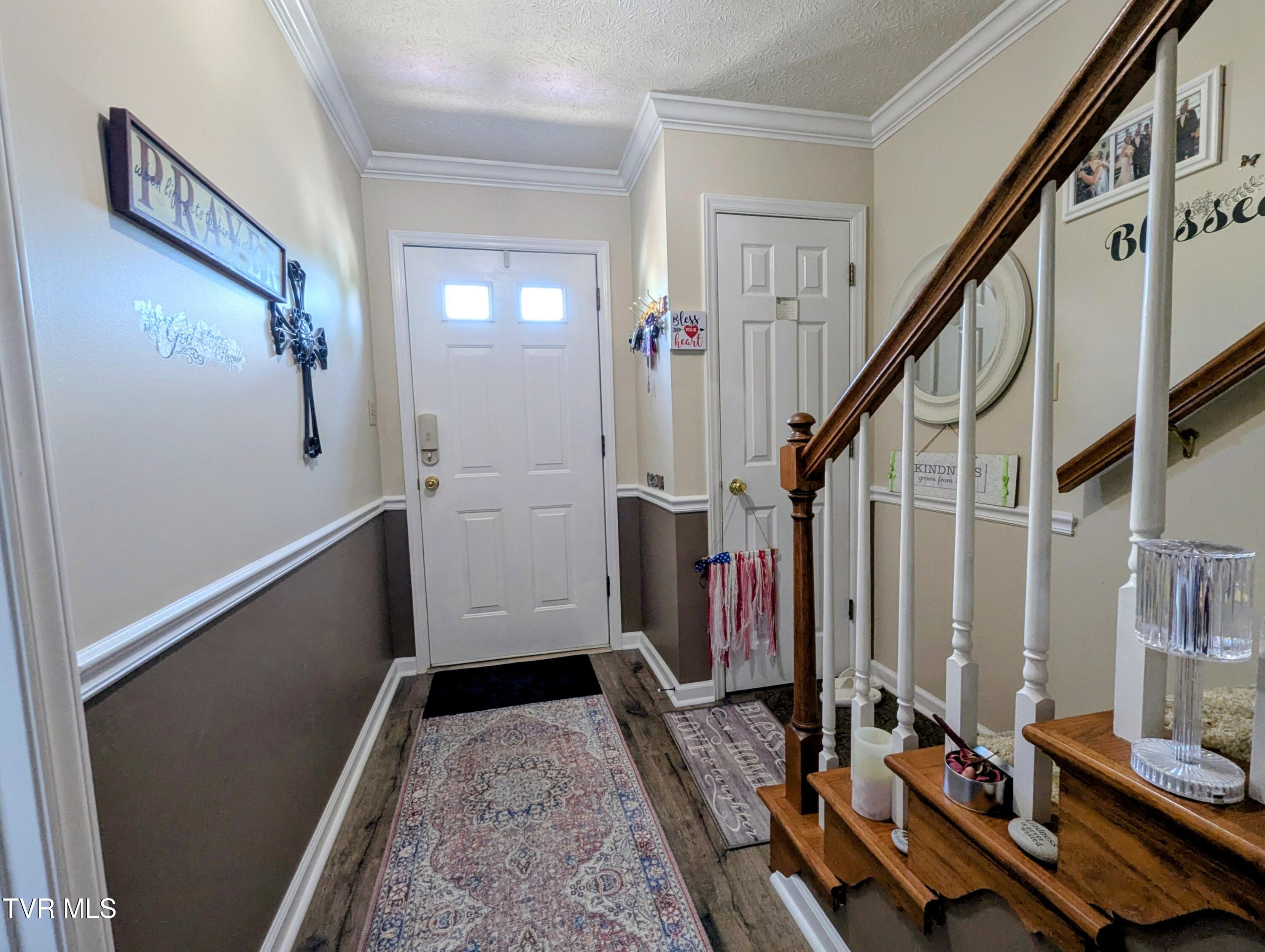 521 Hickory Road, Unit 521 Bristol, TN 37620 - Photo 4 of 53 Frontdoor,