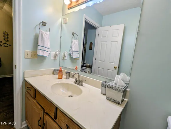 $225,000 | 521 Hickory Road, Unit 521, Bristol, TN 37620