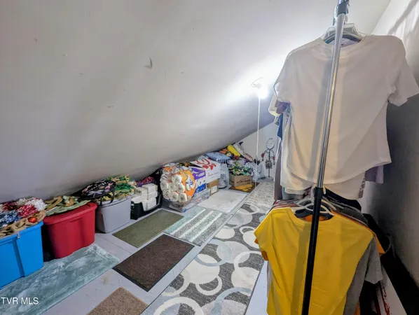 $225,000 | 521 Hickory Road, Unit 521, Bristol, TN 37620