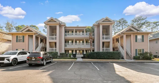 $332,500 | 366 Pinehurst Lane, Unit 13D, Pawleys Island, SC 29585