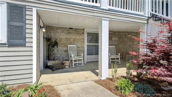 $549,900 | 6742 7 Mile Lane, Elizabeth, IN 47117