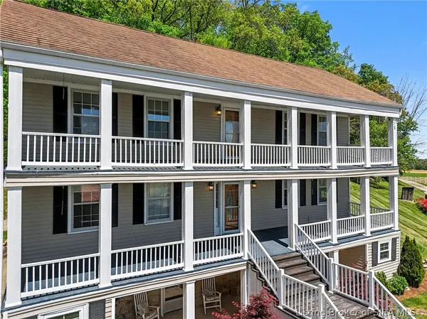 $549,900 | 6742 7 Mile Lane, Elizabeth, IN 47117
