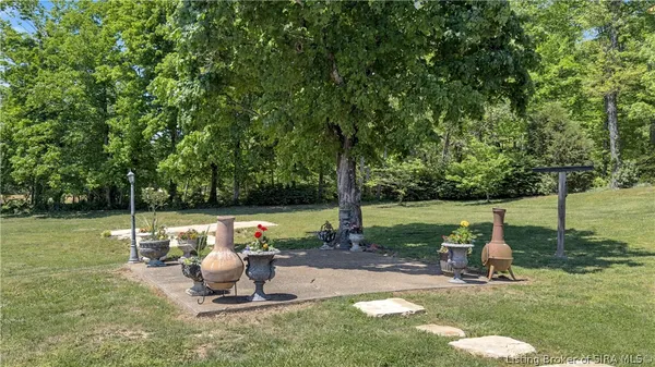 $549,900 | 6742 7 Mile Lane, Elizabeth, IN 47117