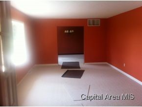 972 Gabriel Road Springfield, IL 62712 - Photo 3 of 12