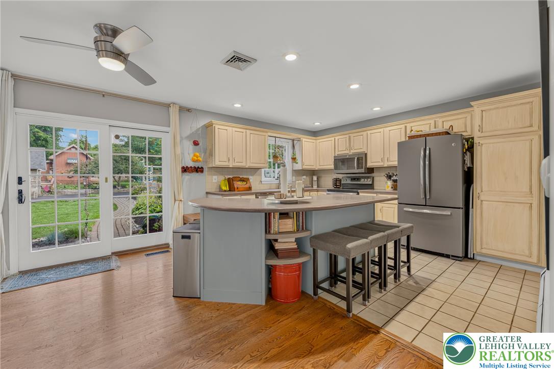 1601 Mitman Road Easton, PA 18040 - Photo 14 of 65
