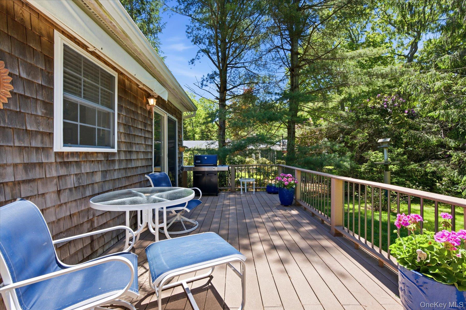 34 Water Hole Road East Hampton, NY 11937 - Photo 21 of 32