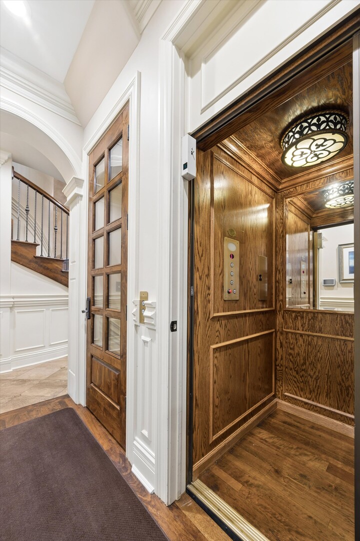561 Walker Road Hinsdale, IL 60521 - Photo 27 of 52 Gallery Image 27