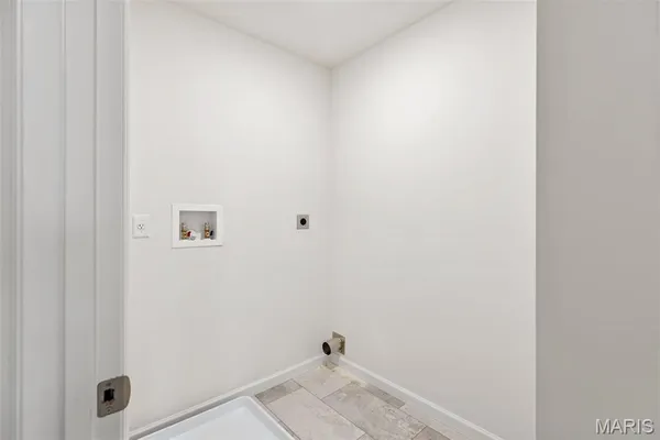 $501,510 | 16004 Cinderella Court, Ellisville, MO 63021