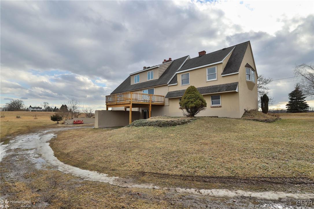 210 Hester Road Bangor, PA 18013 - Photo 3 of 46 Gallery Image 3