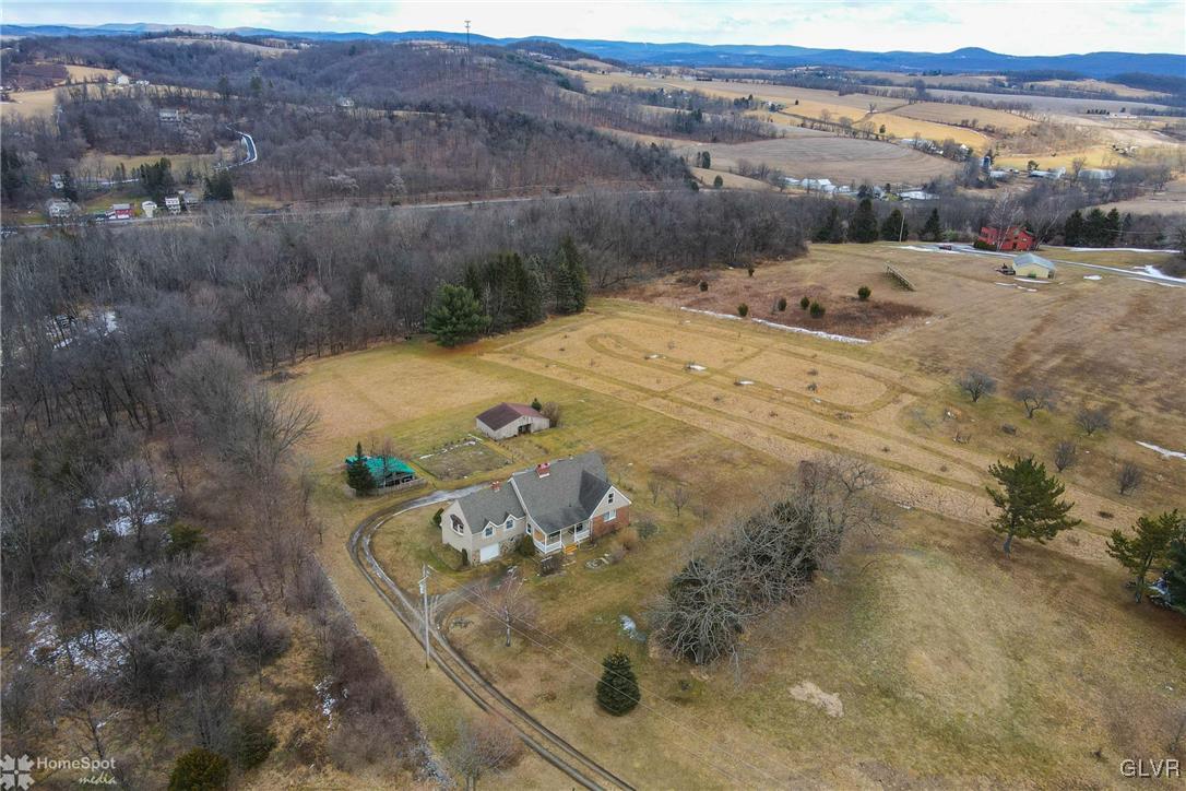 210 Hester Road Bangor, PA 18013 - Photo 5 of 46 Gallery Image 5