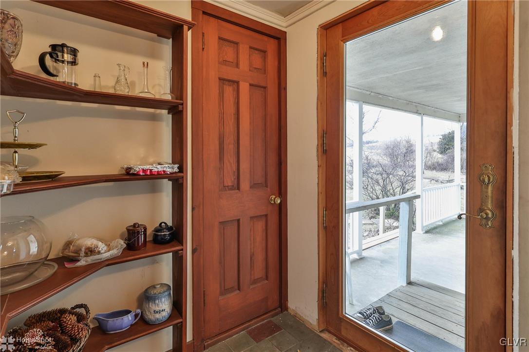 210 Hester Road Bangor, PA 18013 - Photo 6 of 46 Gallery Image 6