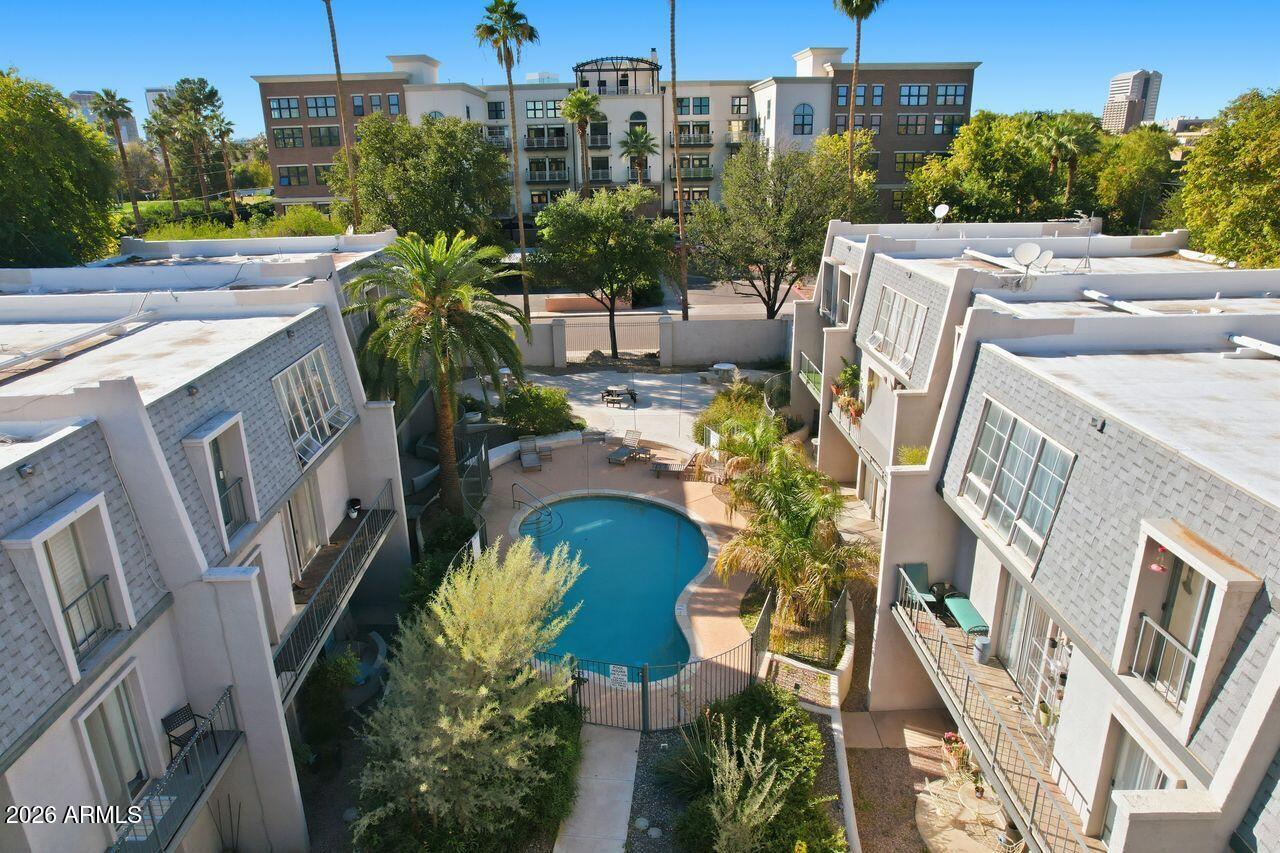 1012 East Osborn Road, Unit E Phoenix, AZ 85014 - Photo 20 of 22 a view of yard from balcony