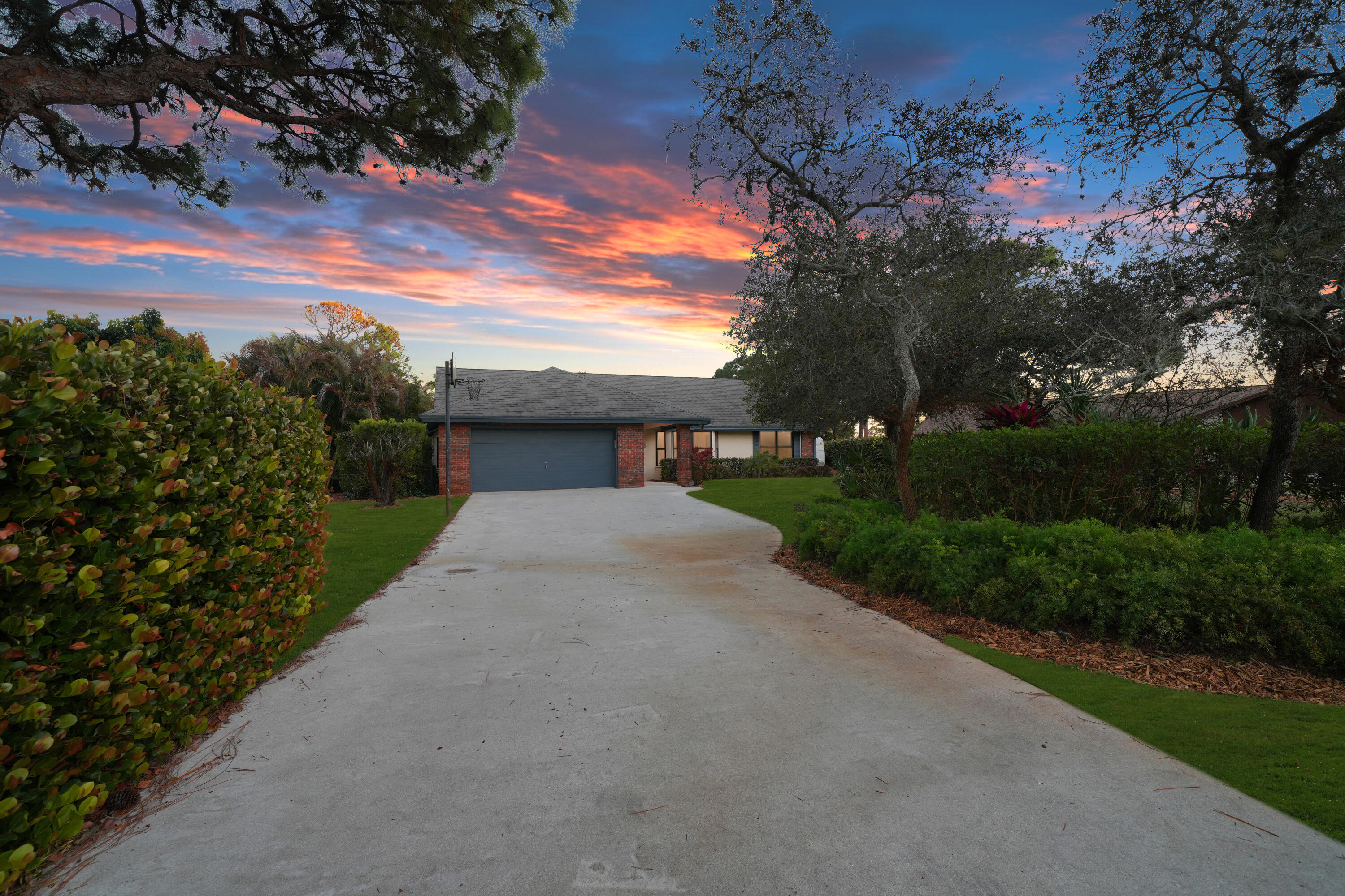 18808 Falcon Way Jupiter, FL 33458 - Photo 57 of 75 33_Twilight_2