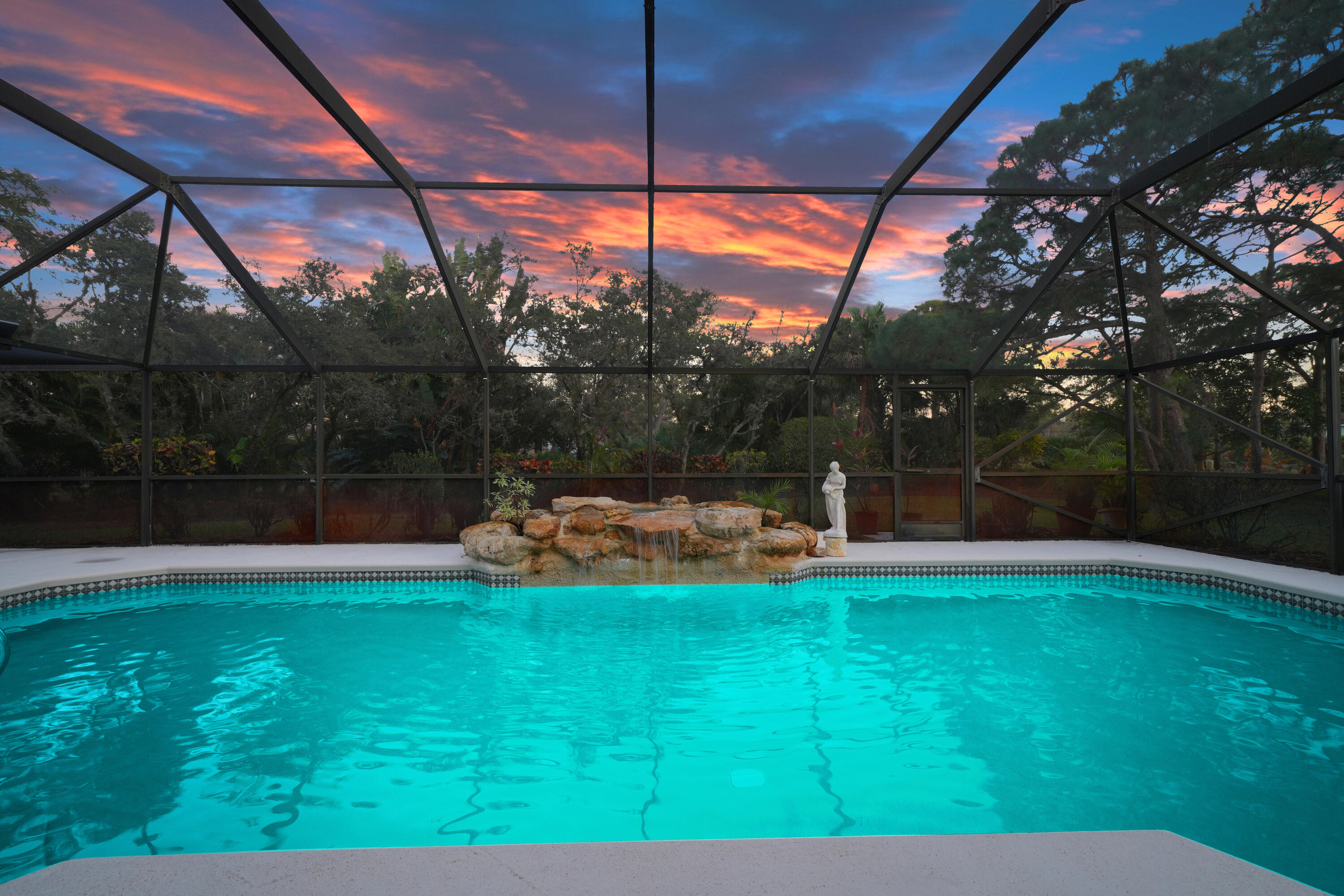 18808 Falcon Way Jupiter, FL 33458 - Photo 7 of 75 37_Twilight_6